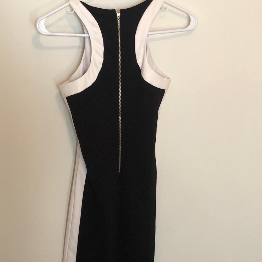 Dress - Picture 5 of 5